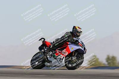 media/Dec-01-2025-Moto Forza (Mon) [[2daa91e15f]]/2-Intermediate Group/Session 2 Turn 9 Entry/